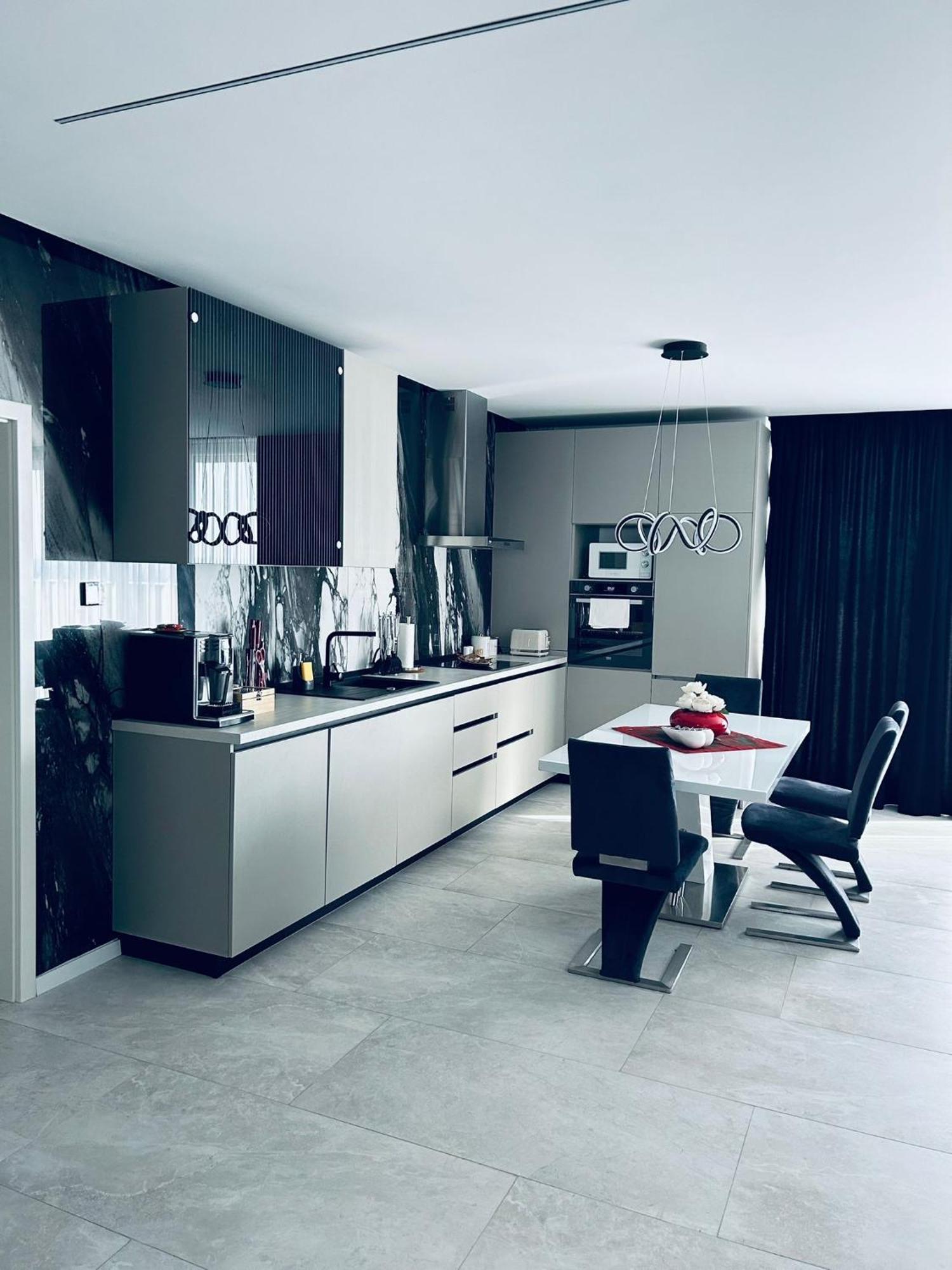 Apartament/penthouse Ssara Apartament *