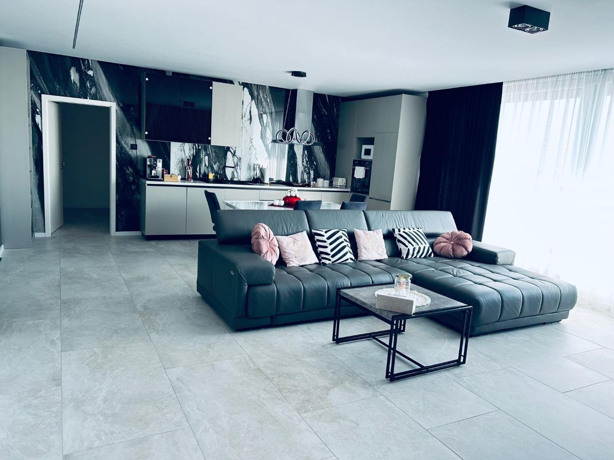 Apartament Apartament/penthouse Ssara